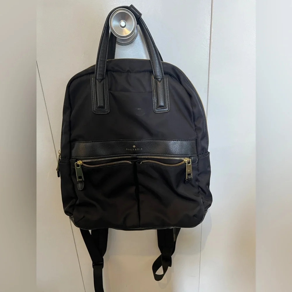 Allancia Backpack - Picture 1 of 3